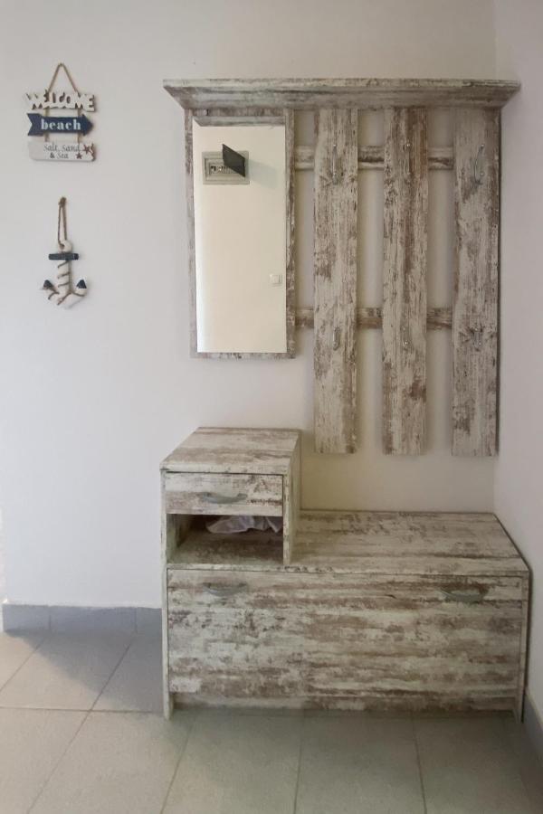 Beach Apartment - 50M From The Beach With Free Parking Biograd Na Moru Extérieur photo